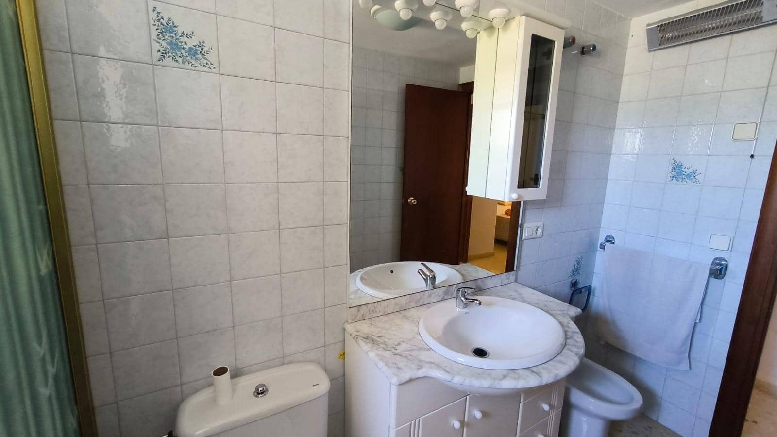 Piso de 3 habitaciones en Benidorm en venta con piscina - 278.000 € (Ref: 9741764)