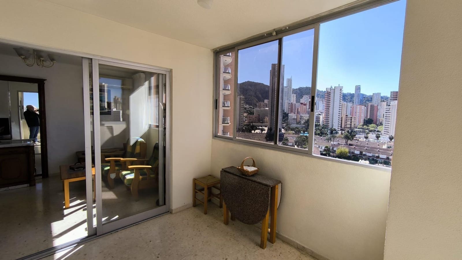 Piso de 3 habitaciones en Benidorm en venta con piscina - 278.000 € (Ref: 9741764)