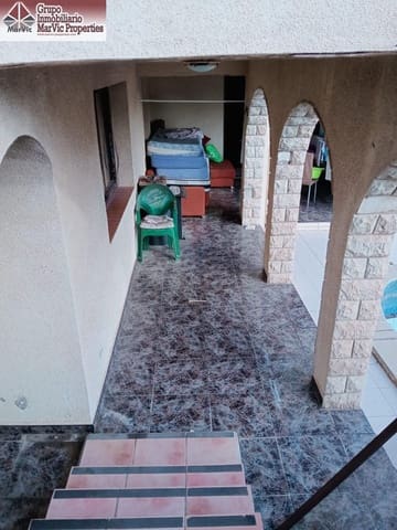 5 quarto Moradia para venda em La Nucia com piscina - 299 000 € (Ref: 9758994)