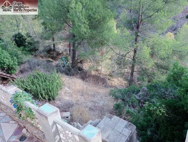 5 quarto Moradia para venda em La Nucia com piscina - 299 000 € (Ref: 9758994)