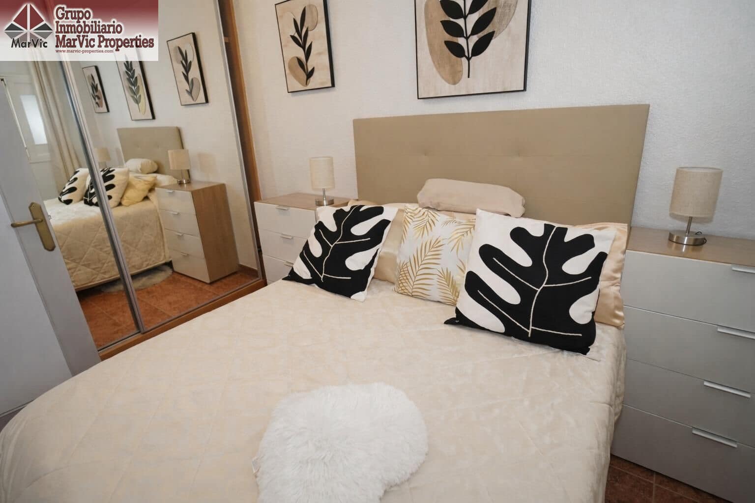 Piso de 2 habitaciones en Benidorm en venta con piscina - 189.000 € (Ref: 9773096)
