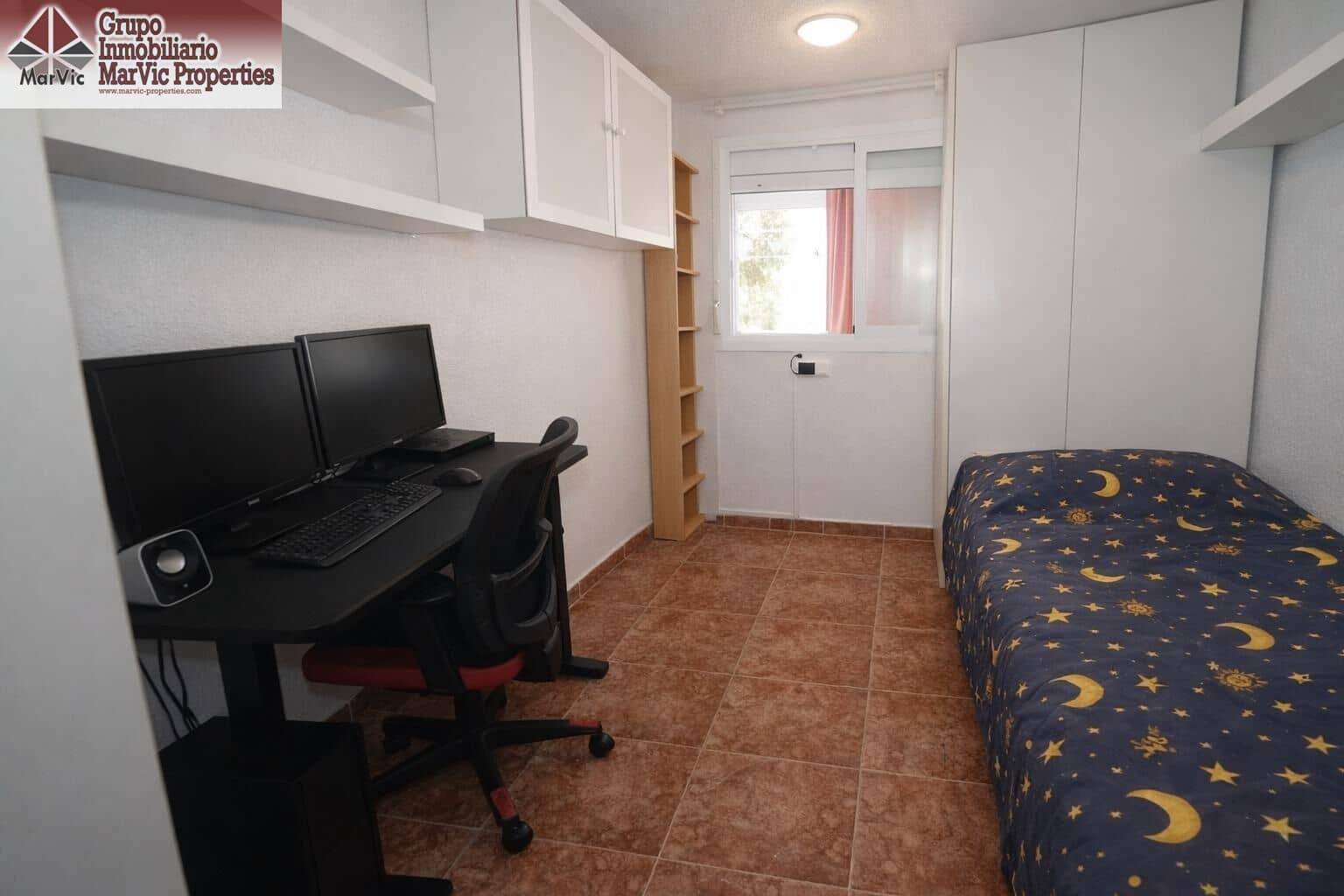 Piso de 2 habitaciones en Benidorm en venta con piscina - 189.000 € (Ref: 9773096)