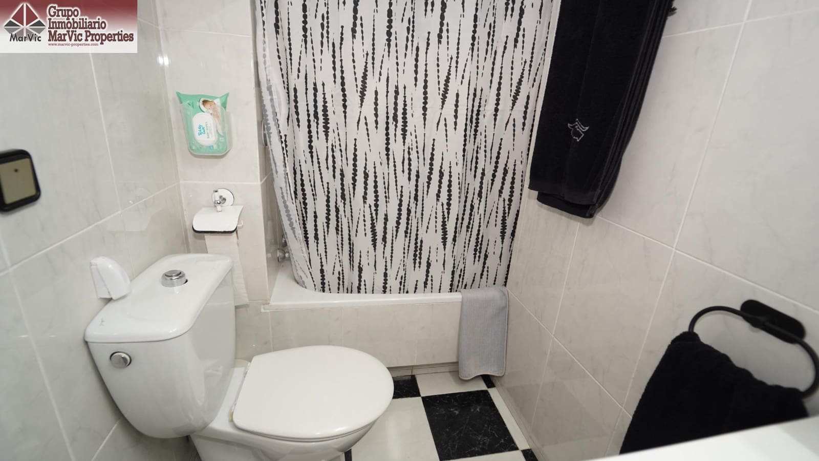 Piso de 2 habitaciones en Benidorm en venta con piscina - 189.000 € (Ref: 9773096)