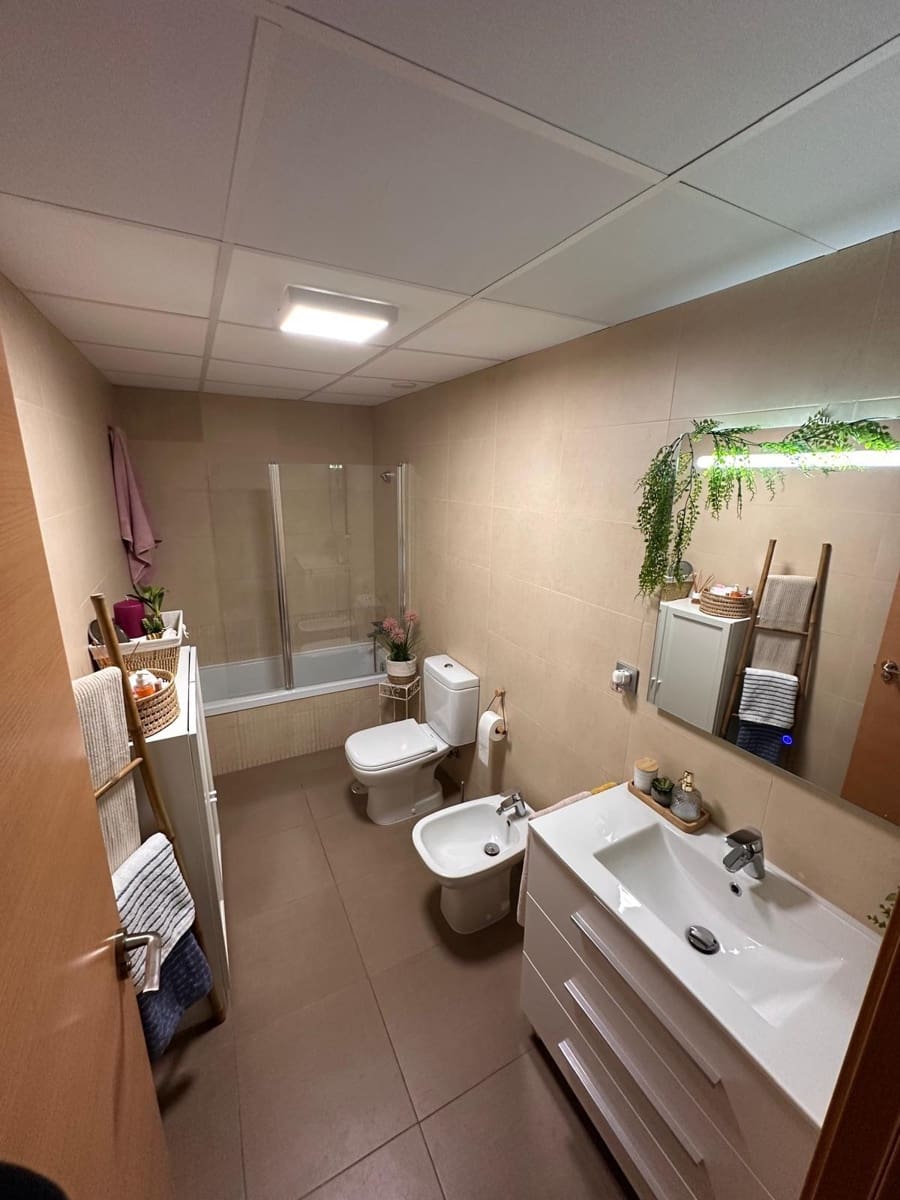 1 slaapkamer Appartement te koop in Benidorm - € 220.000 (Ref: 9783023)