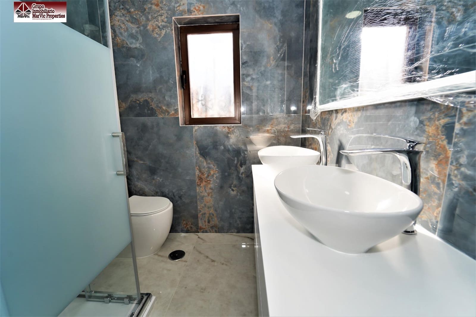6 quarto Moradia para venda em La Nucia com piscina - 630 000 € (Ref: 9783024)