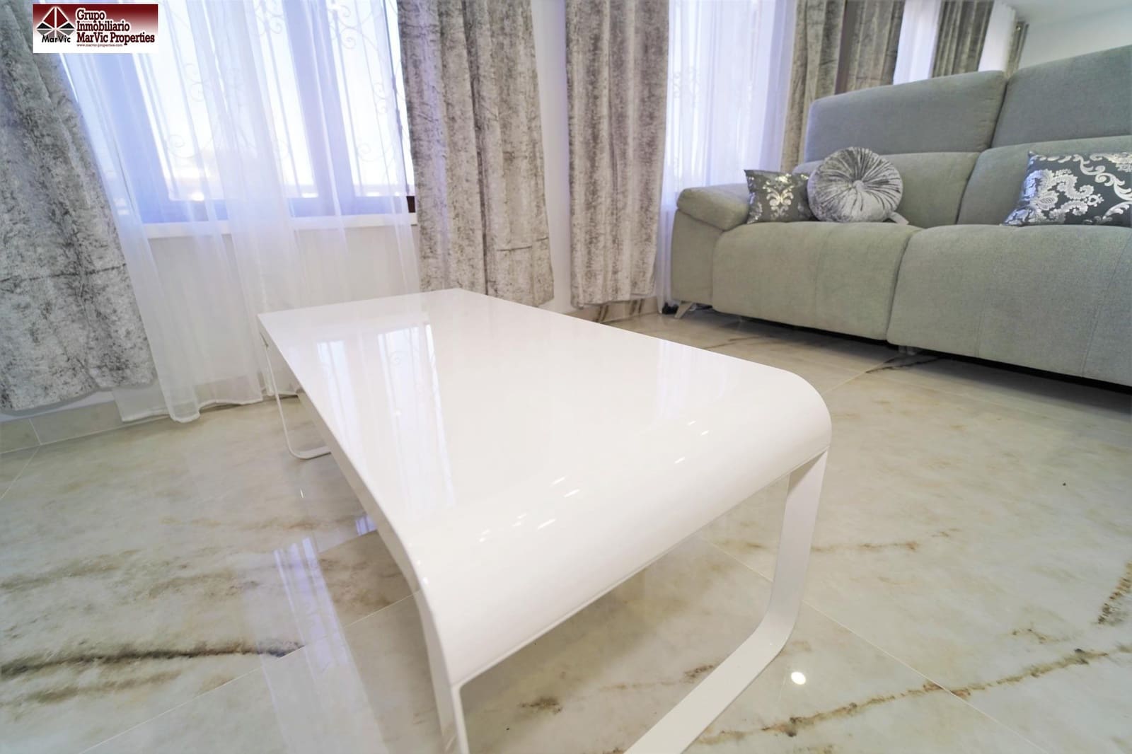 6 quarto Moradia para venda em La Nucia com piscina - 630 000 € (Ref: 9783024)