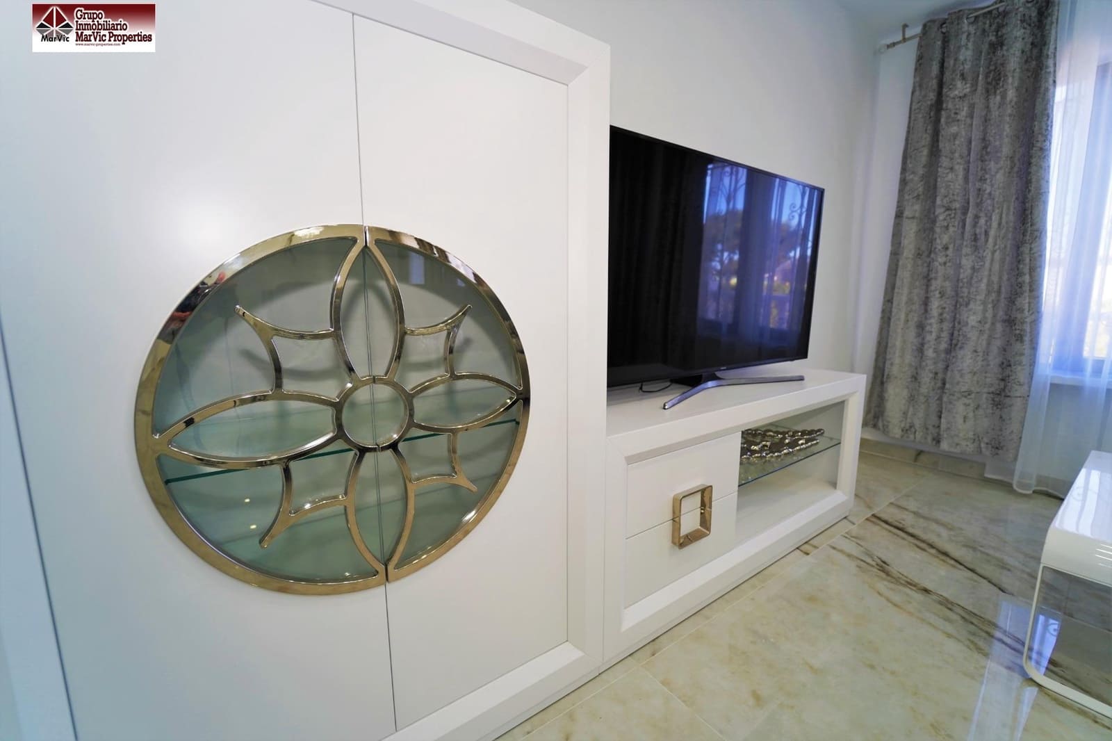 6 quarto Moradia para venda em La Nucia com piscina - 630 000 € (Ref: 9783024)