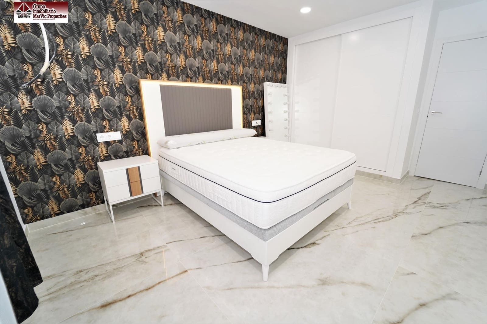 6 quarto Moradia para venda em La Nucia com piscina - 630 000 € (Ref: 9783024)