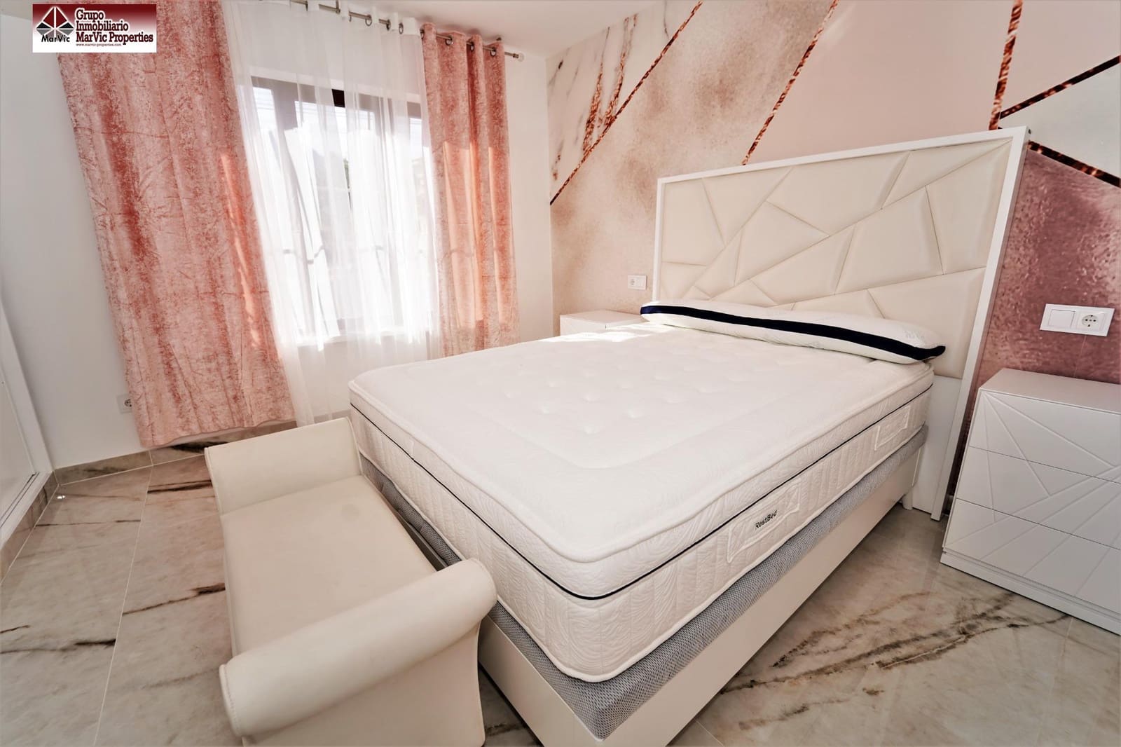 6 quarto Moradia para venda em La Nucia com piscina - 630 000 € (Ref: 9783024)