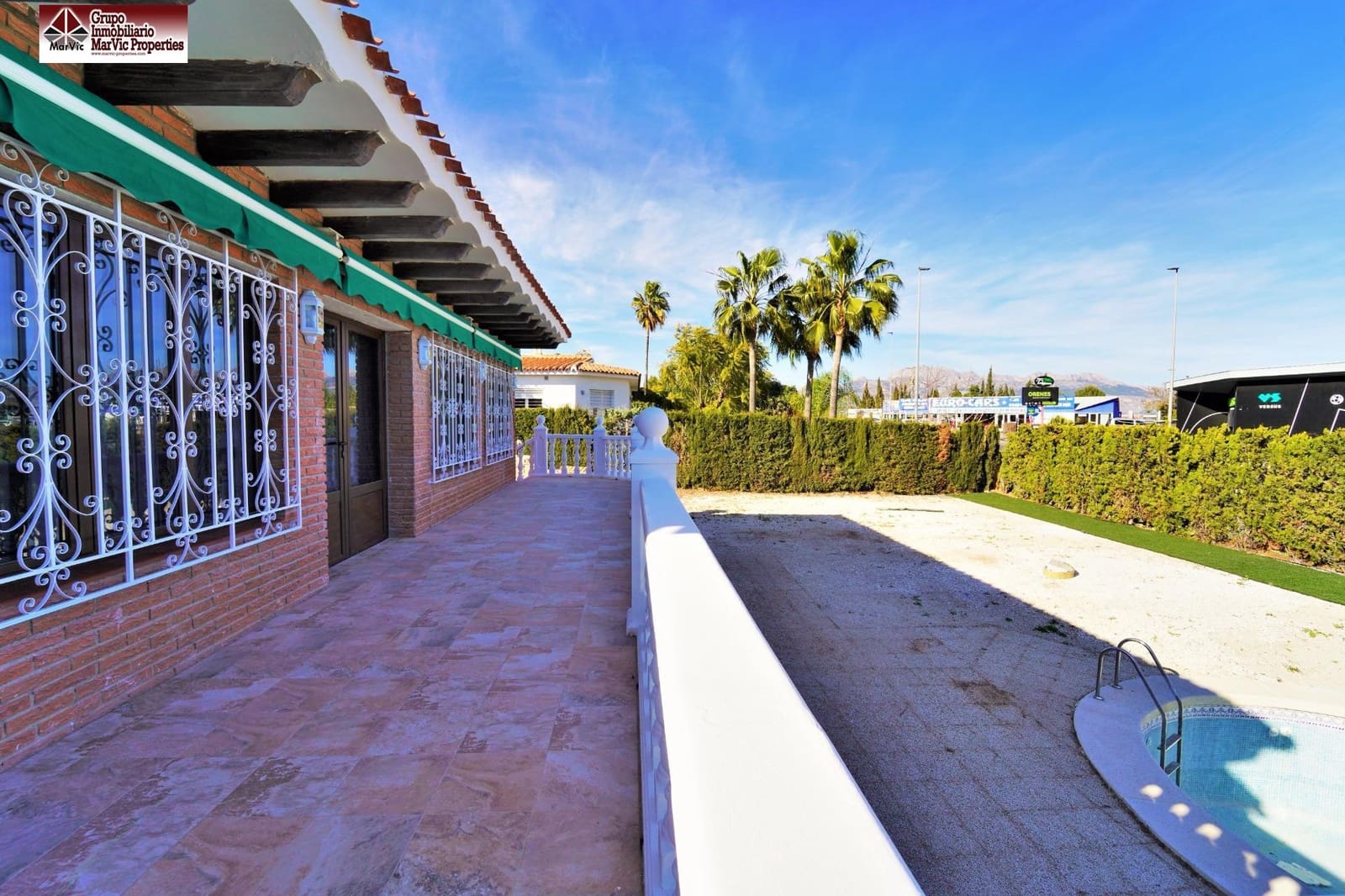 6 quarto Moradia para venda em La Nucia com piscina - 630 000 € (Ref: 9783024)