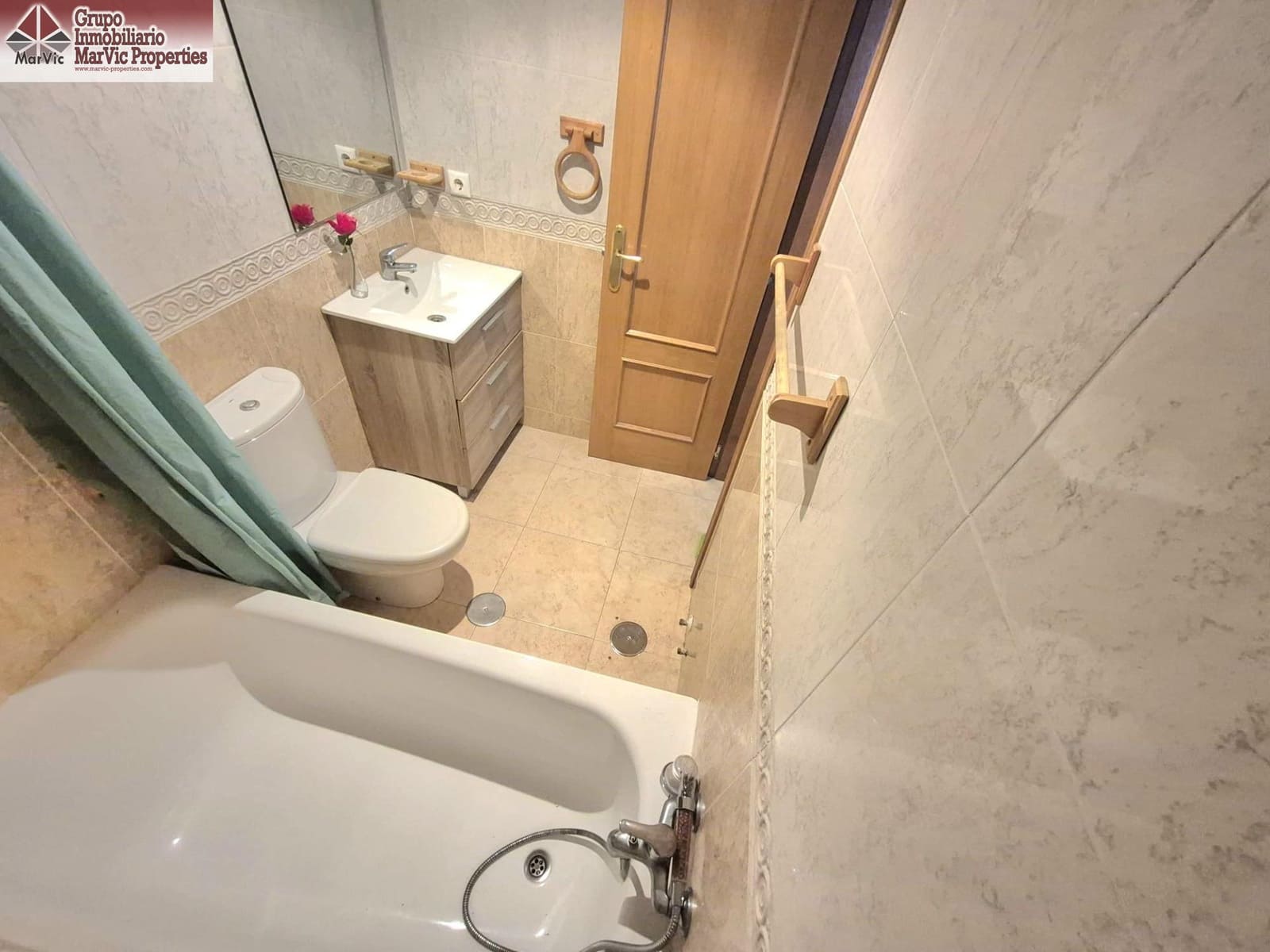 2 bedroom Apartment for sale in La Villajoyosa / Vila Joiosa with pool - € 209,000 (Ref: 9788430)