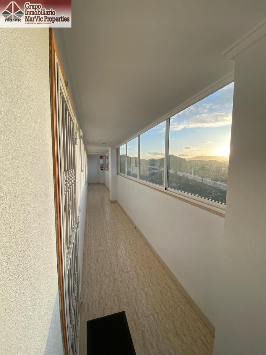 2 bedroom Flat for sale in La Villajoyosa / Vila Joiosa with pool - € 186,000 (Ref: 9788431)