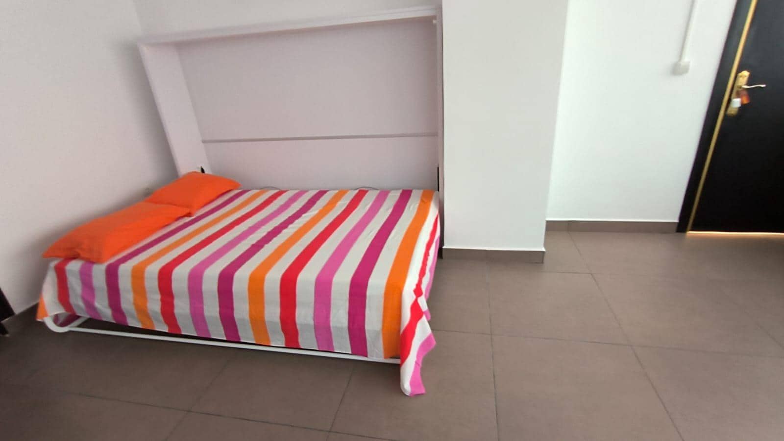 1 makuuhuone Kaupallinen myytävänä paikassa Benidorm mukana uima-altaan - 168 000 € (Ref: 9791085)