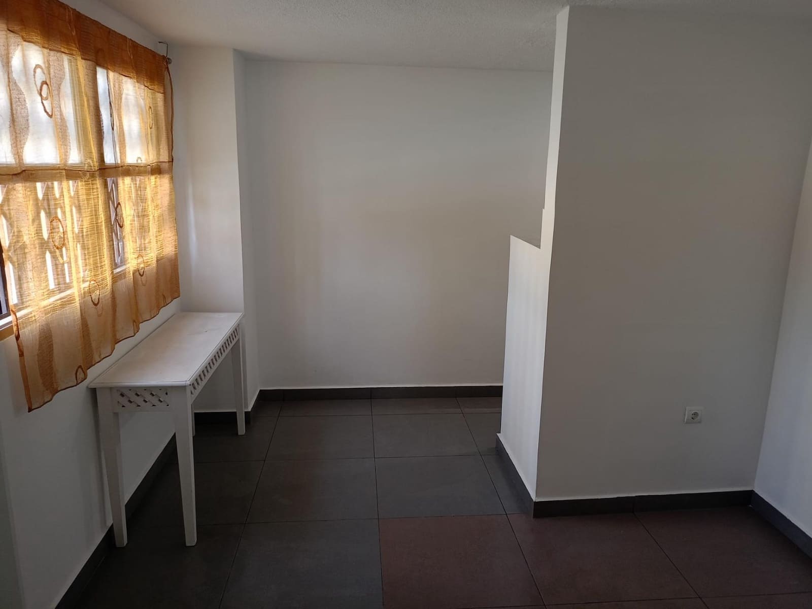 1 makuuhuone Kaupallinen myytävänä paikassa Benidorm mukana uima-altaan - 168 000 € (Ref: 9791085)