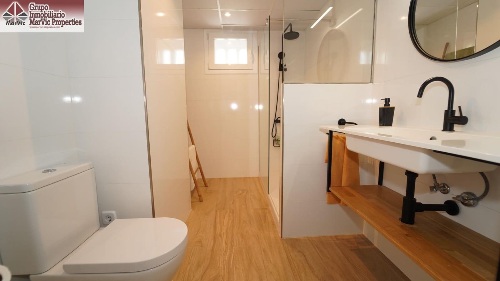 3 Zimmer Wohnung zu vermieten in Benidorm mit Garage - 1.800 € (Ref: 9799294)