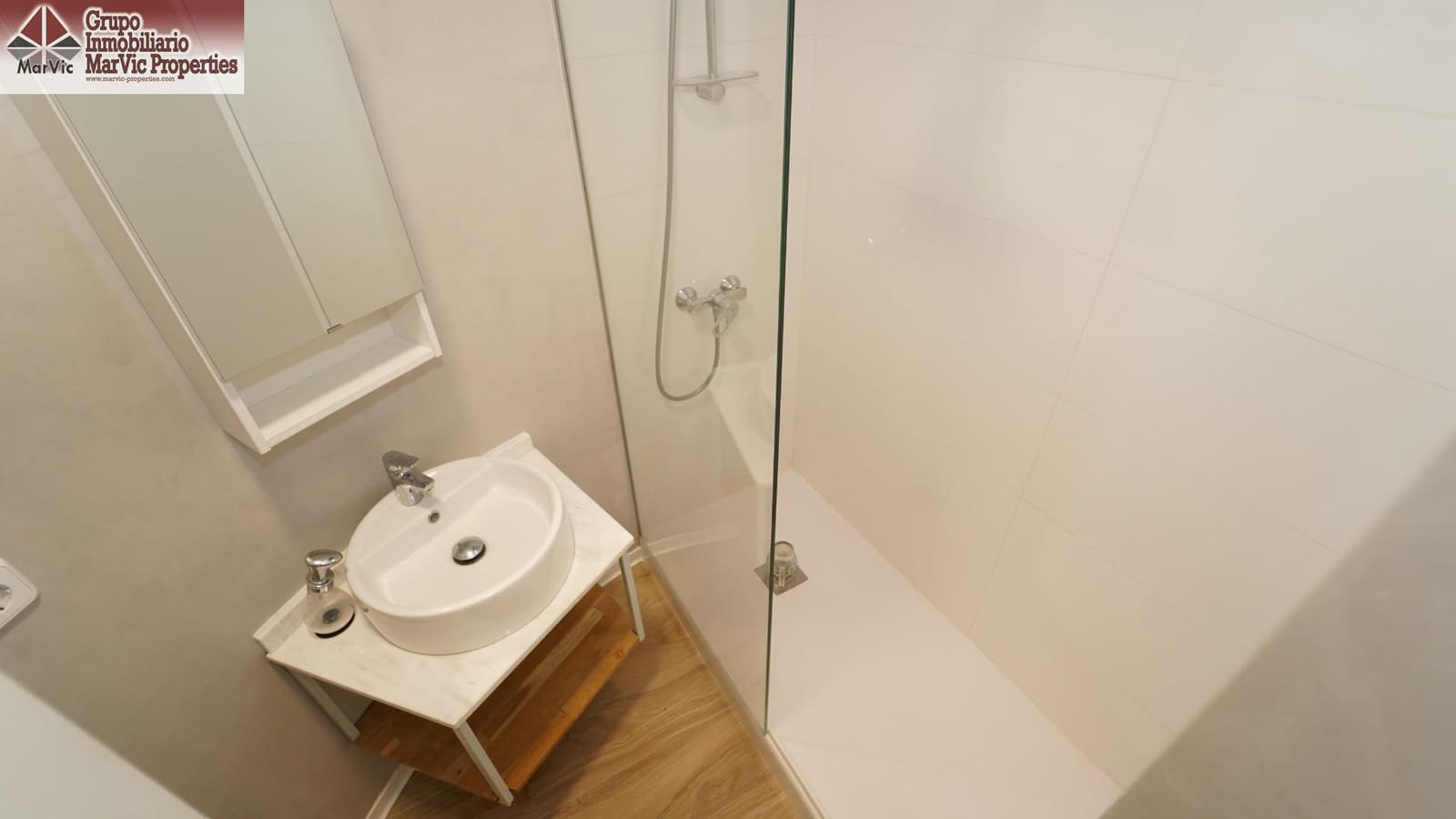 3 Zimmer Wohnung zu vermieten in Benidorm mit Garage - 1.800 € (Ref: 9799294)