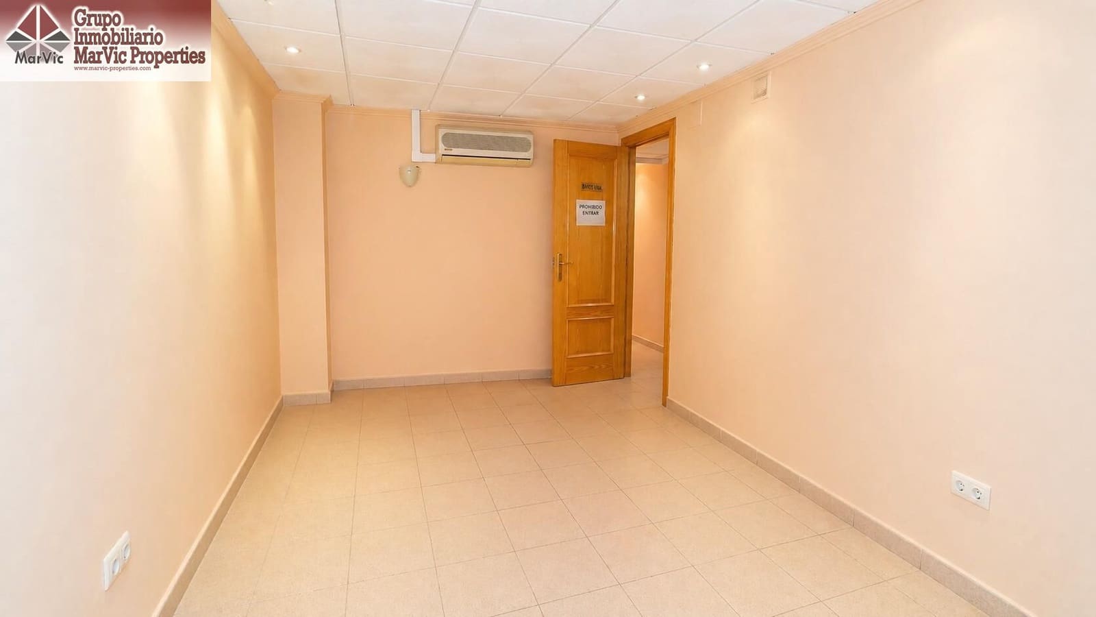 Erhverv til leje i Benidorm - € 1.000 (Ref: 9804319)