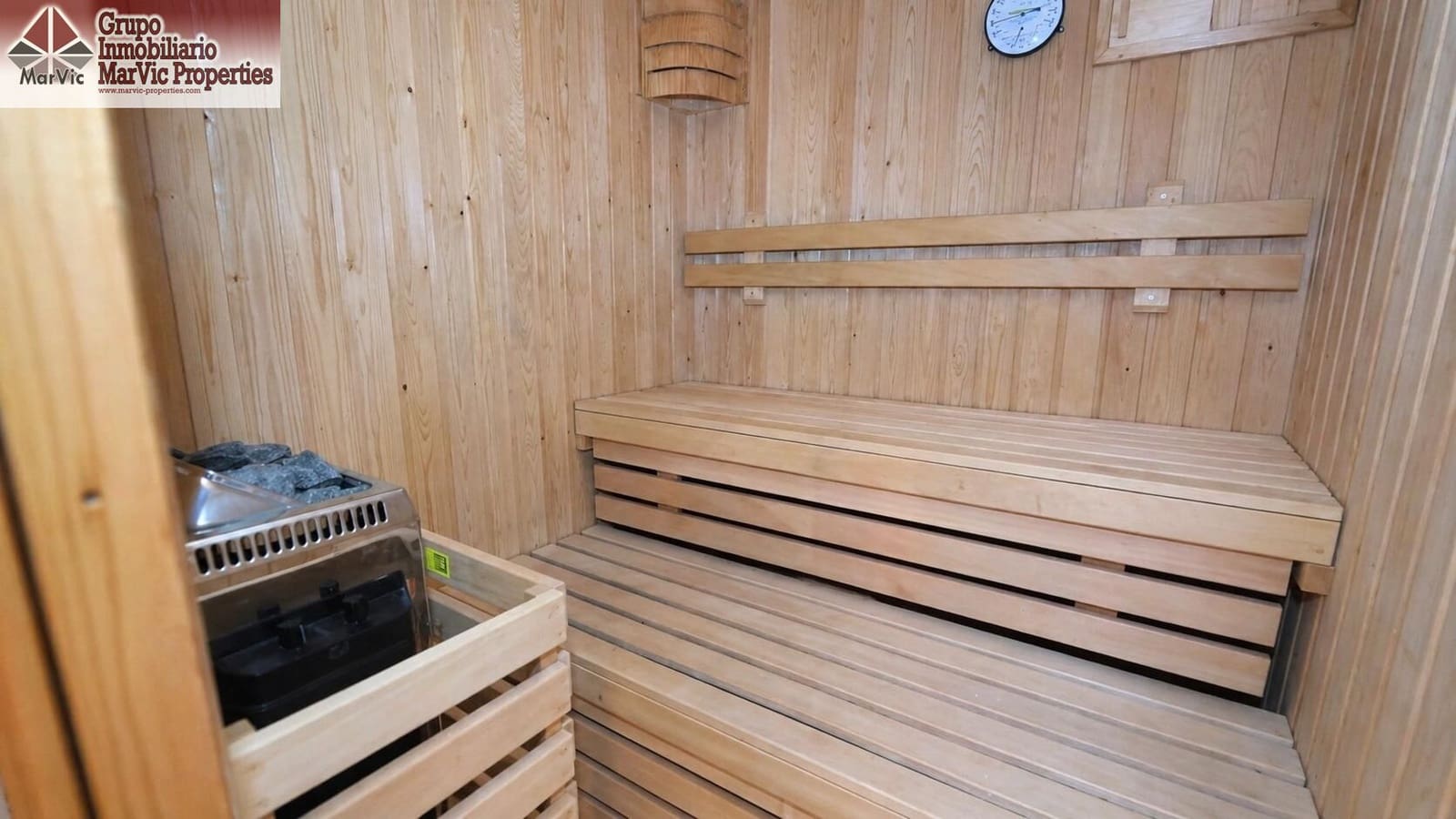 Erhverv til leje i Benidorm - € 1.000 (Ref: 9804319)