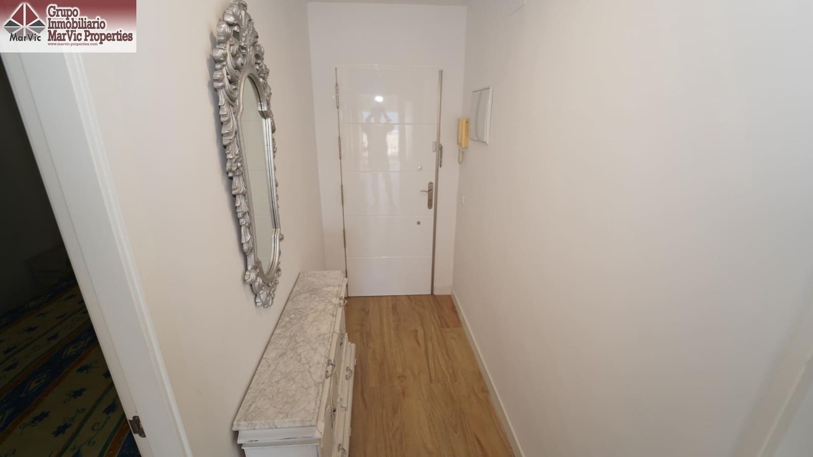 3 soverom Leilighet til leie i Benidorm med garasje - € 1 800 (Ref: 9804320)