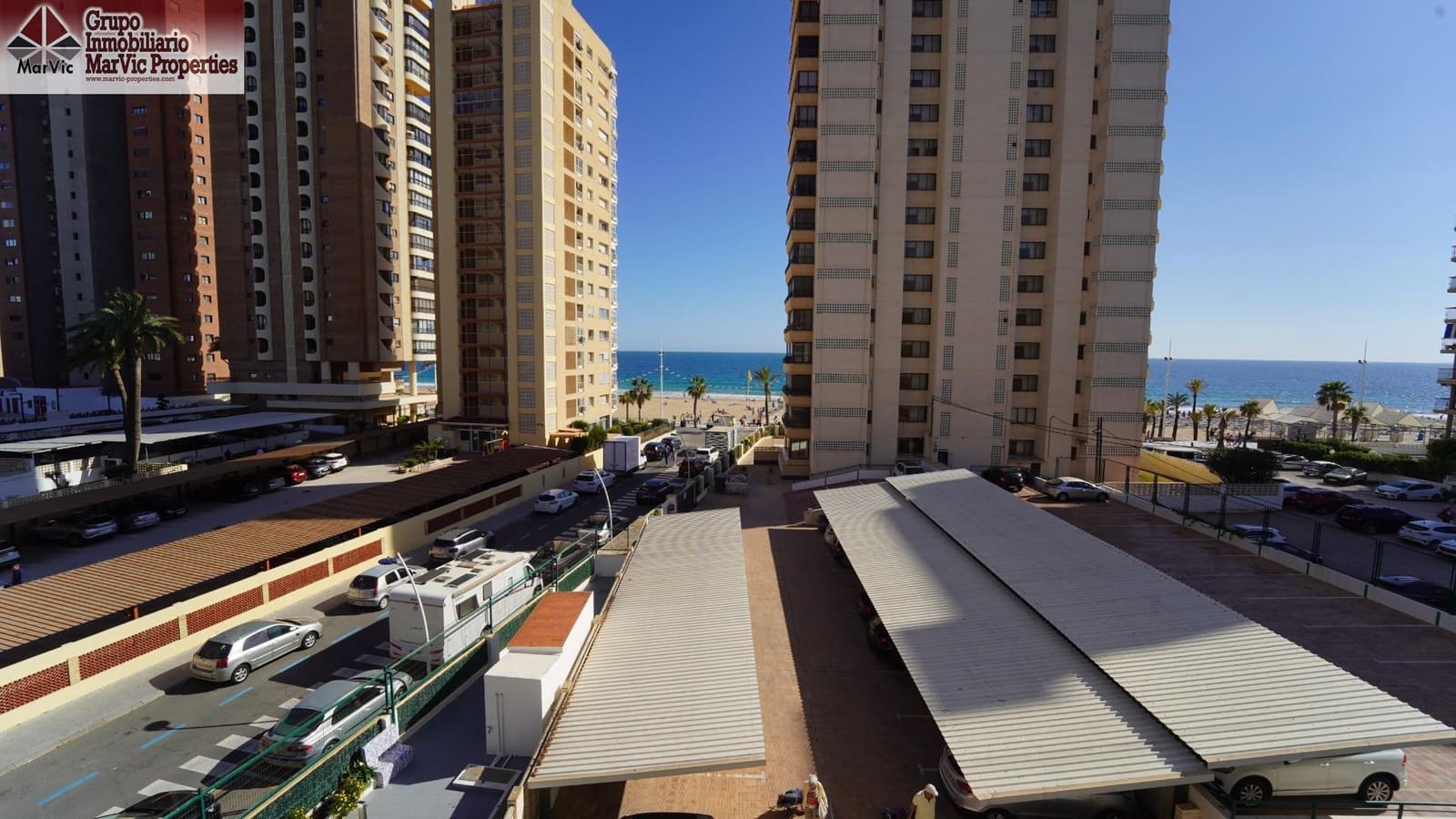 3 soverom Leilighet til leie i Benidorm med garasje - € 1 800 (Ref: 9804320)