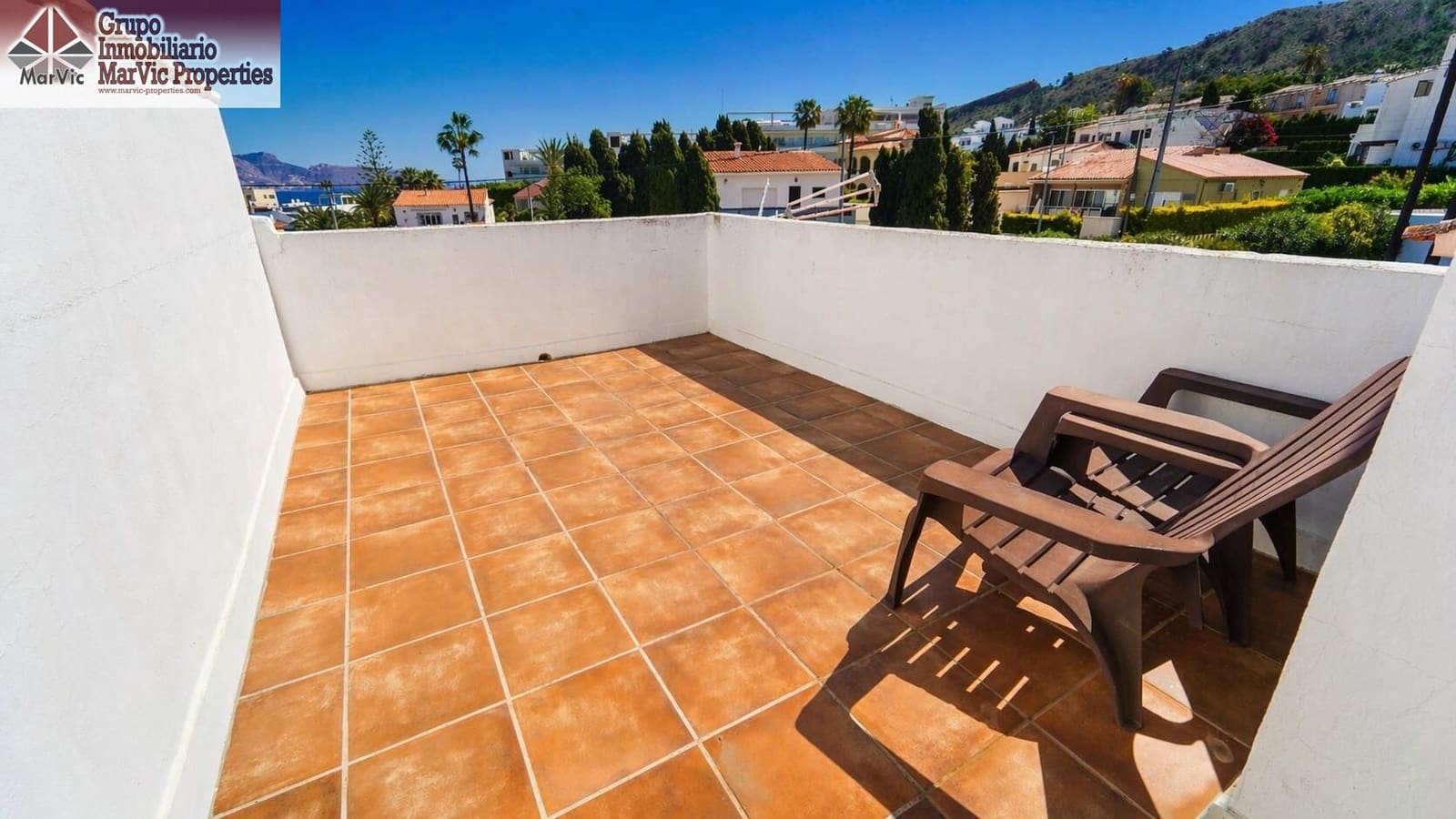 2 soverom Bungalow til leie i Albir med svømmebasseng - € 1 200 (Ref: 9811945)