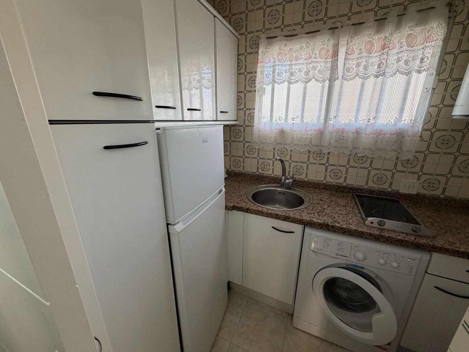 1 bedroom Apartment for sale in Benidorm with pool - € 199,950 (Ref: 9831571)