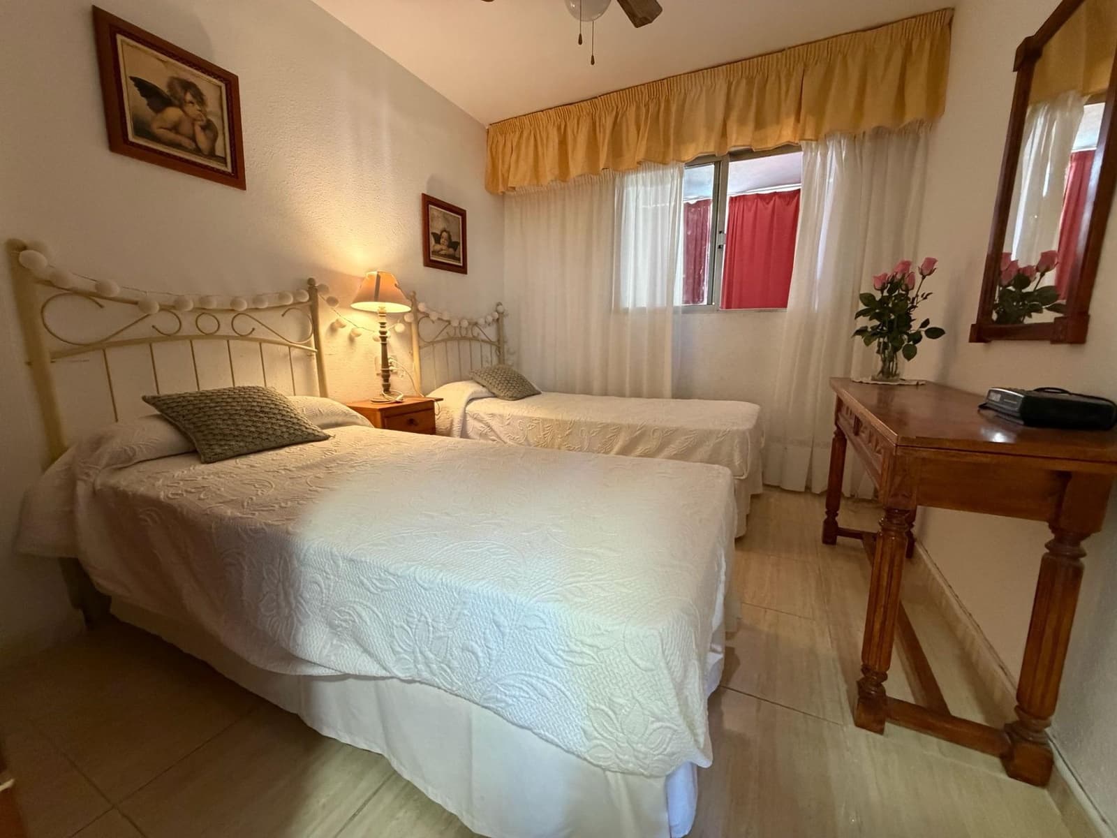 1 bedroom Apartment for sale in Benidorm with pool - € 199,950 (Ref: 9831571)