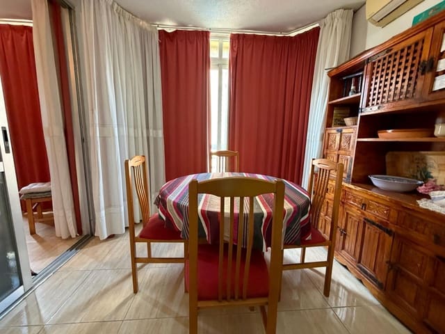 1 makuuhuone Huoneisto myytävänä paikassa Levante, Benidorm mukana uima-altaan - 199 950 € (Ref: 9831571)