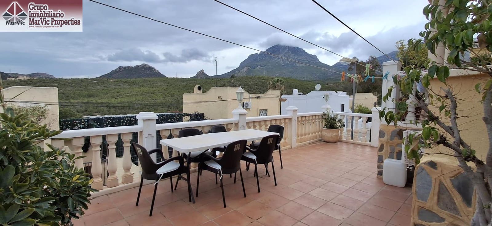3 bedroom Villa for sale in La Nucia - € 355,000 (Ref: 9839288)