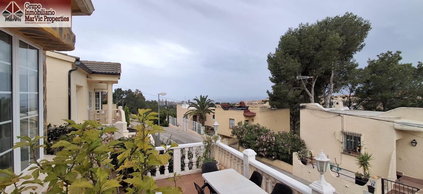 3 bedroom Villa for sale in La Nucia - € 355,000 (Ref: 9839288)