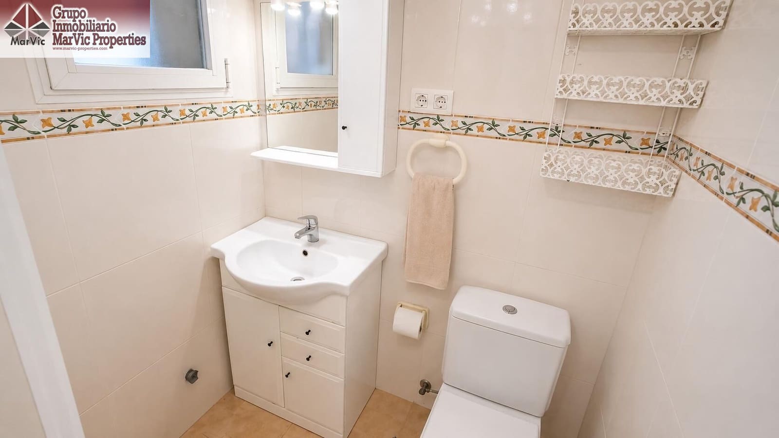 1 bedroom Flat for sale in Benidorm with pool - € 189,000 (Ref: 9849413)