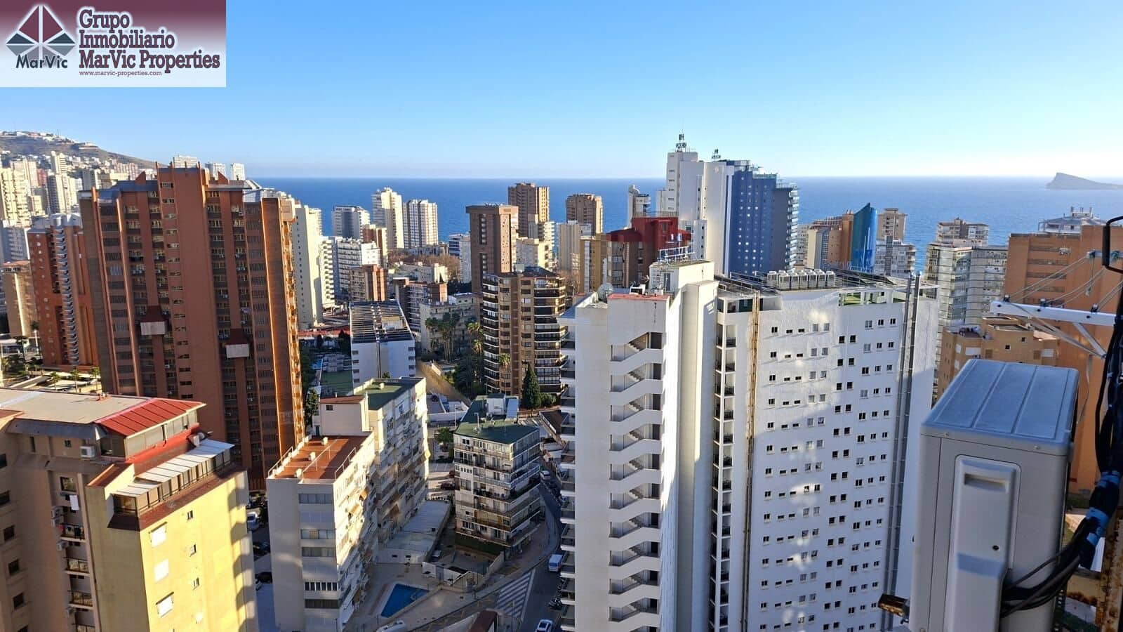 1 bedroom Flat for sale in Benidorm with pool - € 189,000 (Ref: 9849413)