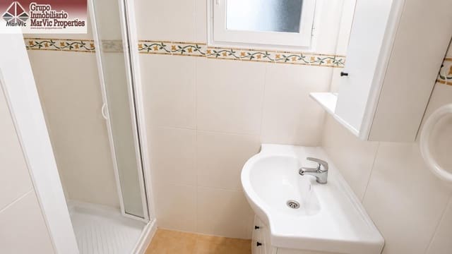 1 bedroom Flat for sale in Benidorm with pool - € 189,000 (Ref: 9849413)