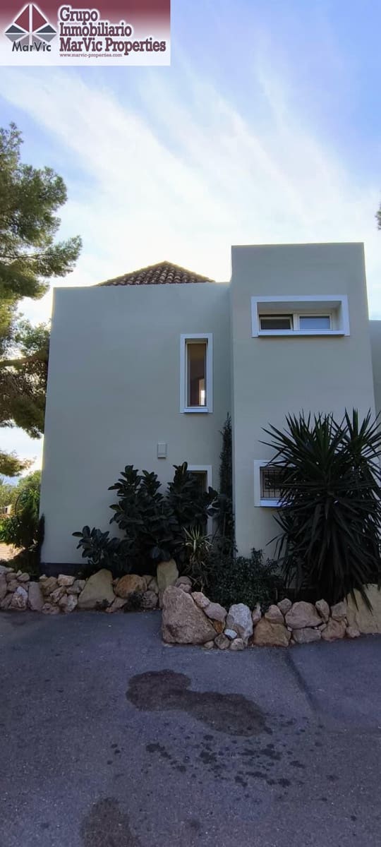 4 soveværelse Villa til salg i Altea la Vella med swimmingpool garage - € 515.000 (Ref: 9860135)