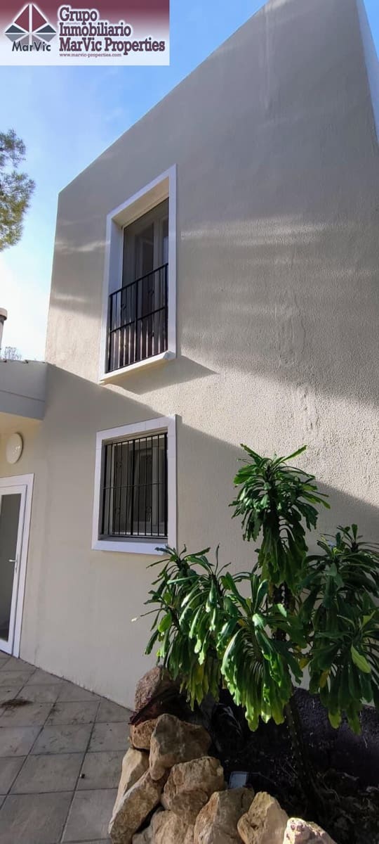 4 soveværelse Villa til salg i Altea la Vella med swimmingpool garage - € 515.000 (Ref: 9860135)