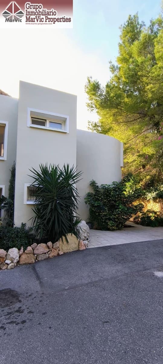 4 soveværelse Villa til salg i Altea la Vella med swimmingpool garage - € 515.000 (Ref: 9860135)
