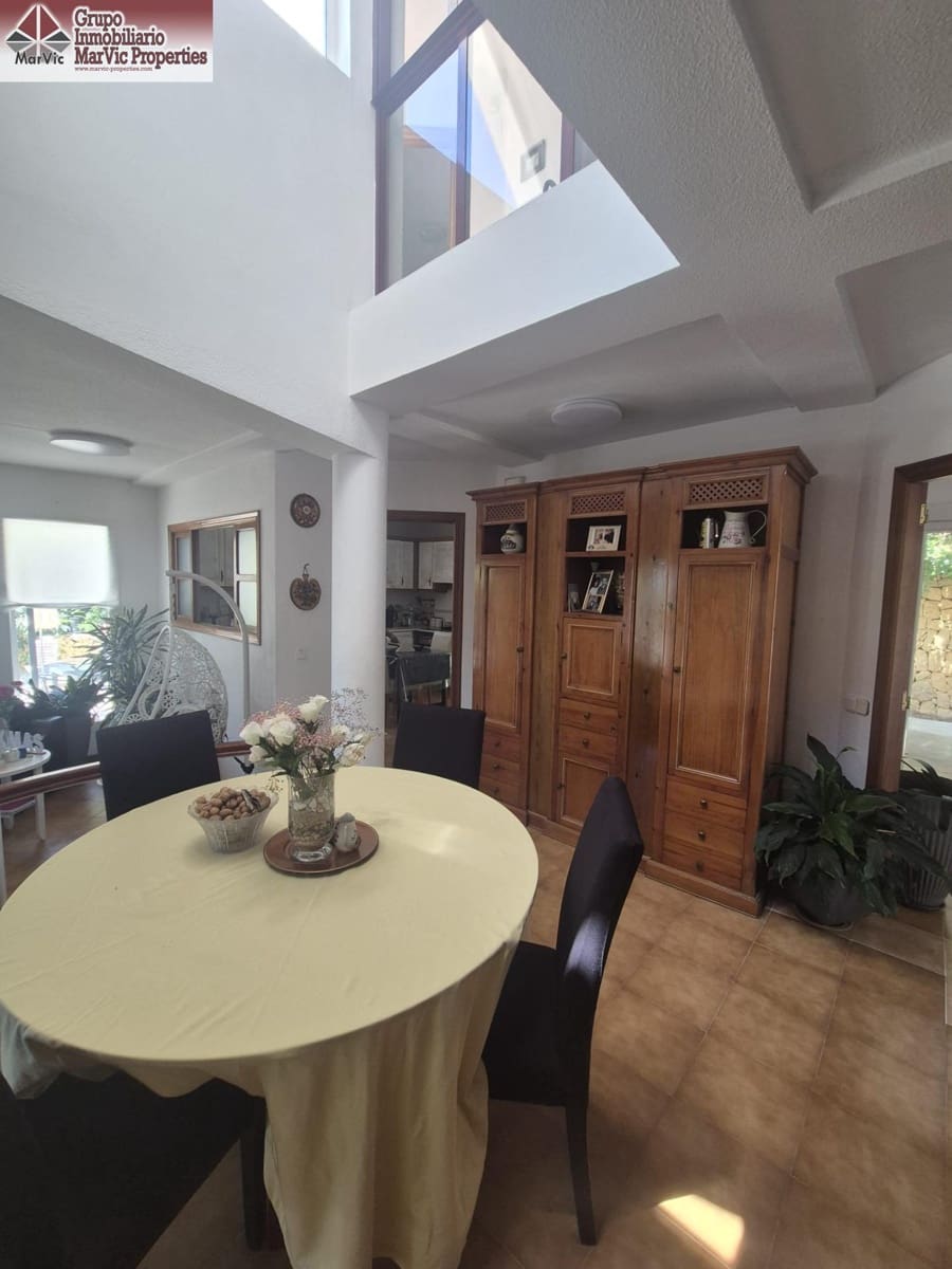 4 soveværelse Villa til salg i Altea la Vella med swimmingpool garage - € 515.000 (Ref: 9860135)