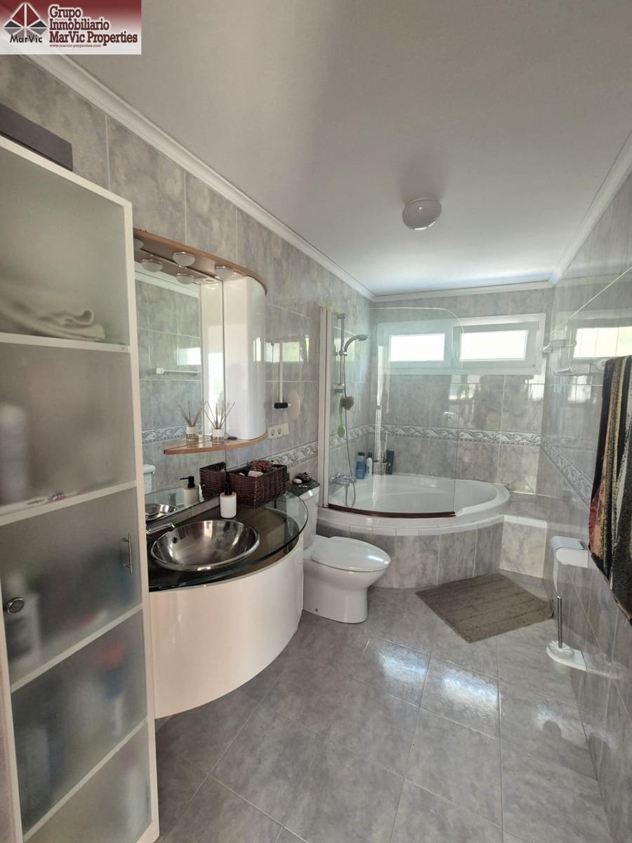 4 soveværelse Villa til salg i Altea la Vella med swimmingpool garage - € 515.000 (Ref: 9860135)