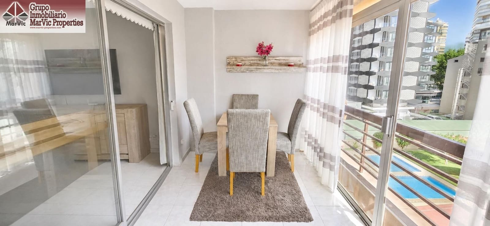 2 bedroom Flat for sale in Benidorm with pool - € 260,000 (Ref: 9861898)