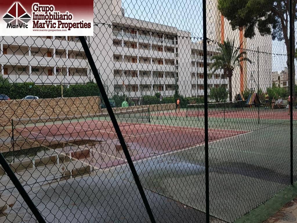 1 bedroom Flat for sale in Benidorm with pool - € 194,000 (Ref: 9861899)