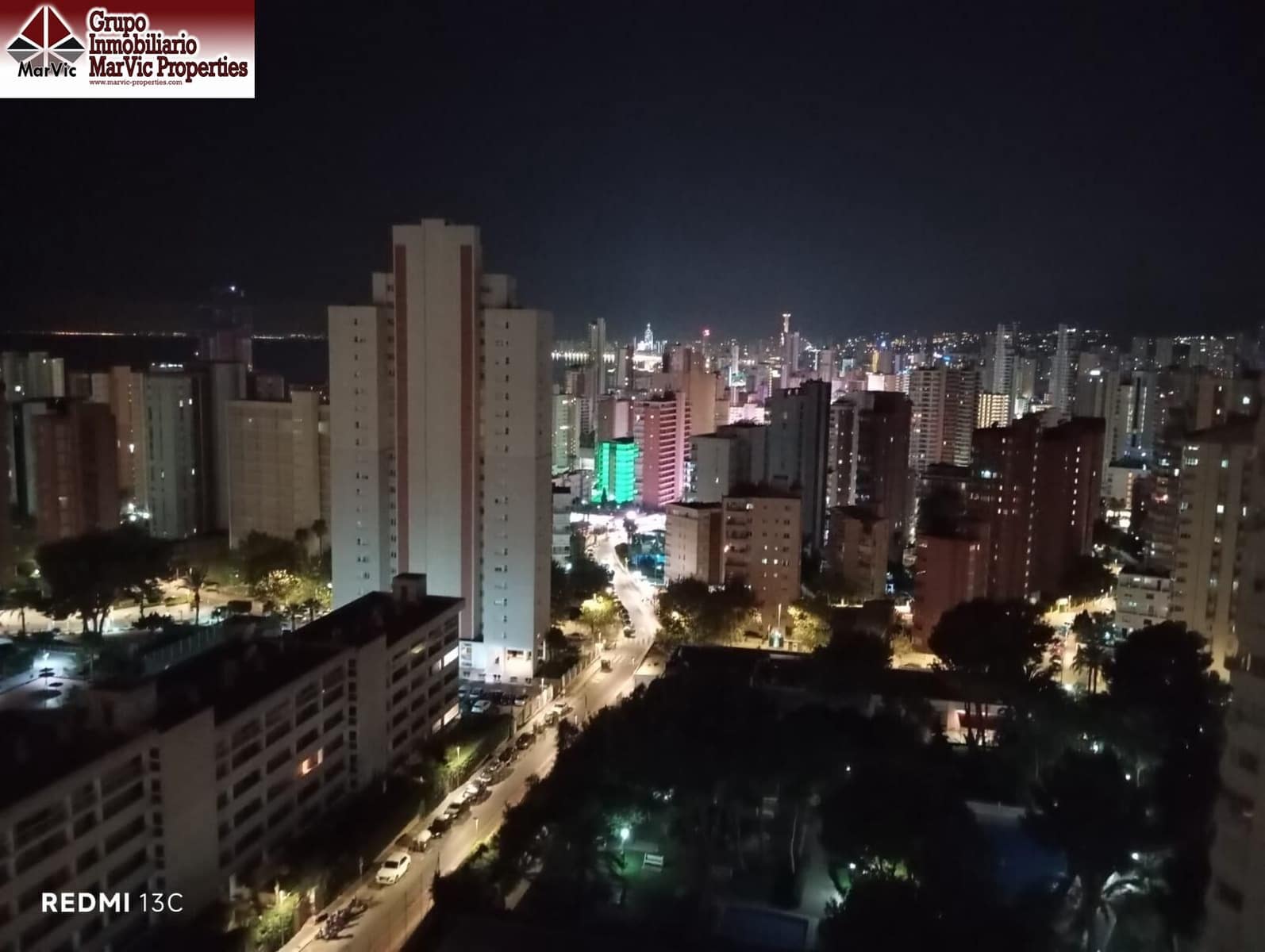 1 bedroom Flat for sale in Benidorm with pool - € 194,000 (Ref: 9861899)