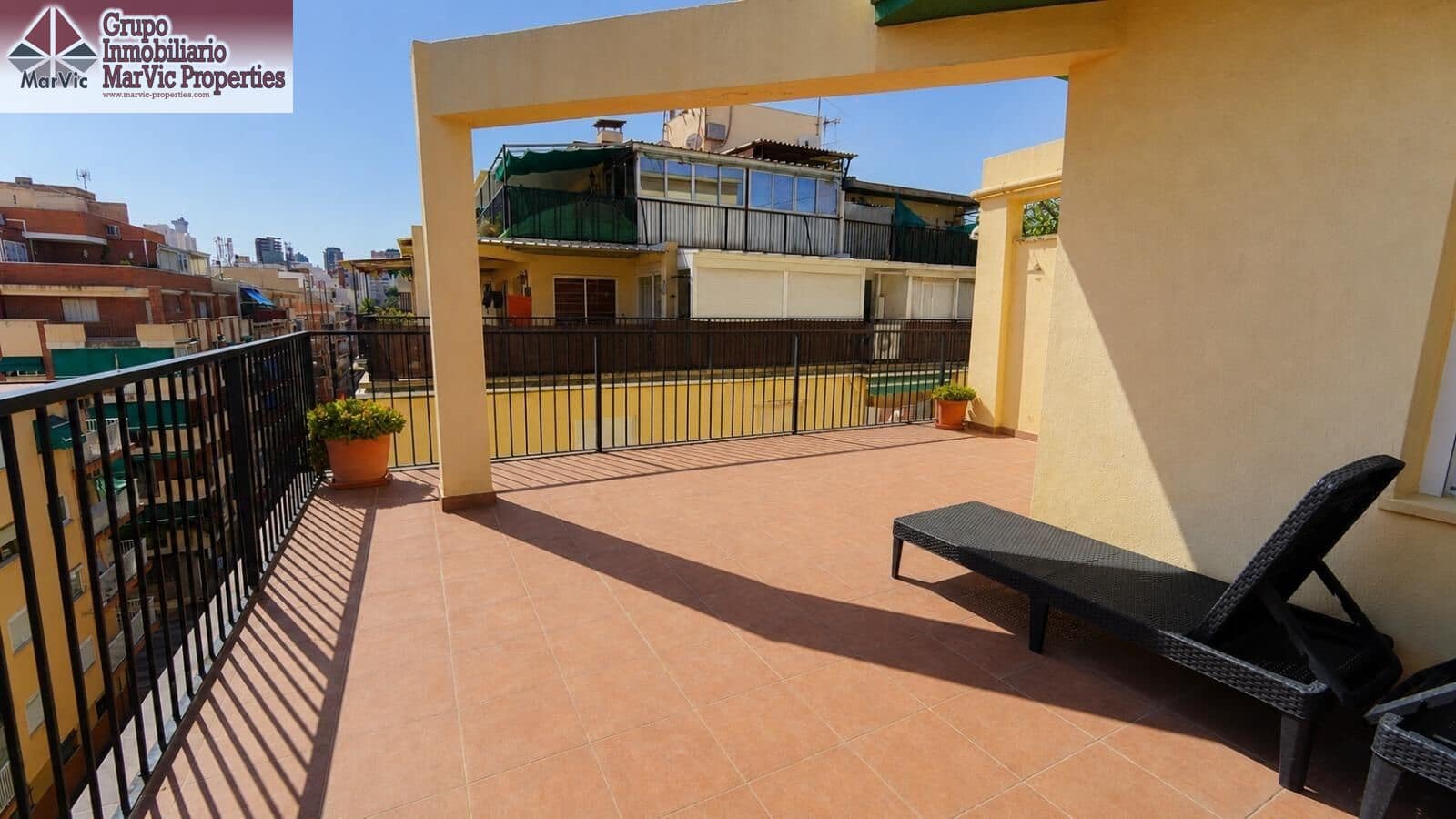 4 sovrum Takvåning till salu i Benidorm - 299 000 € (Ref: 9865228)