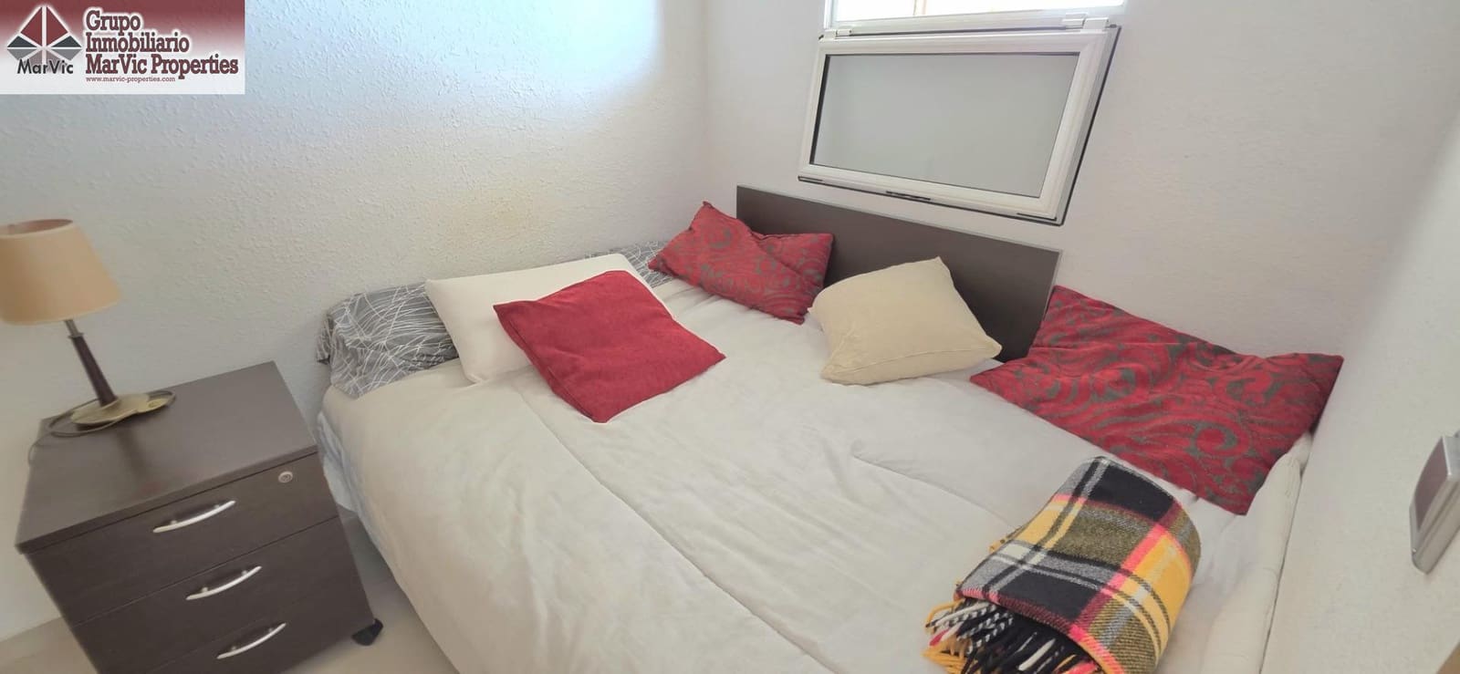 2 bedroom Apartment for sale in Benidorm with pool - € 137,000 (Ref: 9867044)