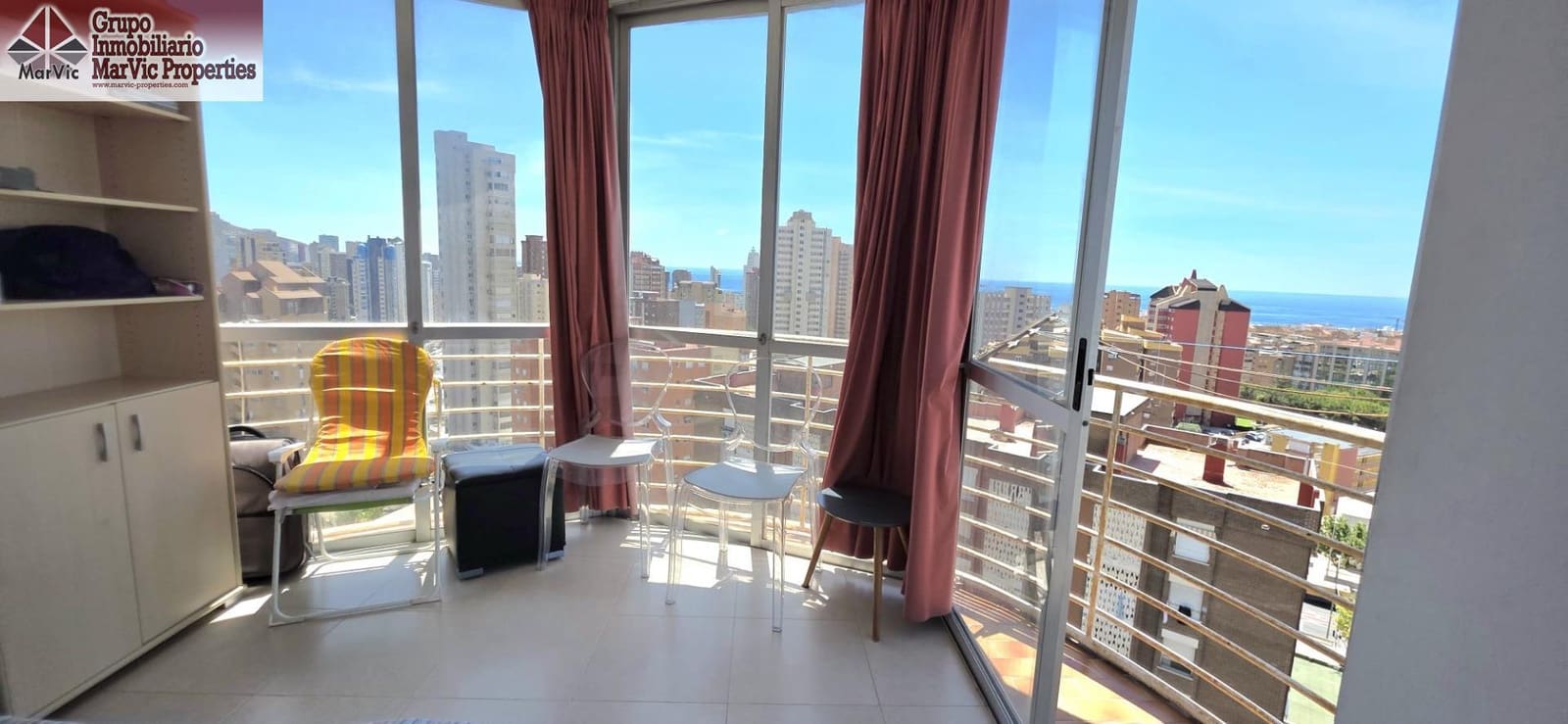 2 bedroom Apartment for sale in Benidorm with pool - € 137,000 (Ref: 9867044)
