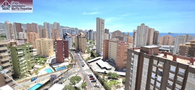 Apartamento de 2 habitaciones en Juzgados - Plaza de Toros, Benidorm en venta con piscina - 137.000 € (Ref: 9867044)