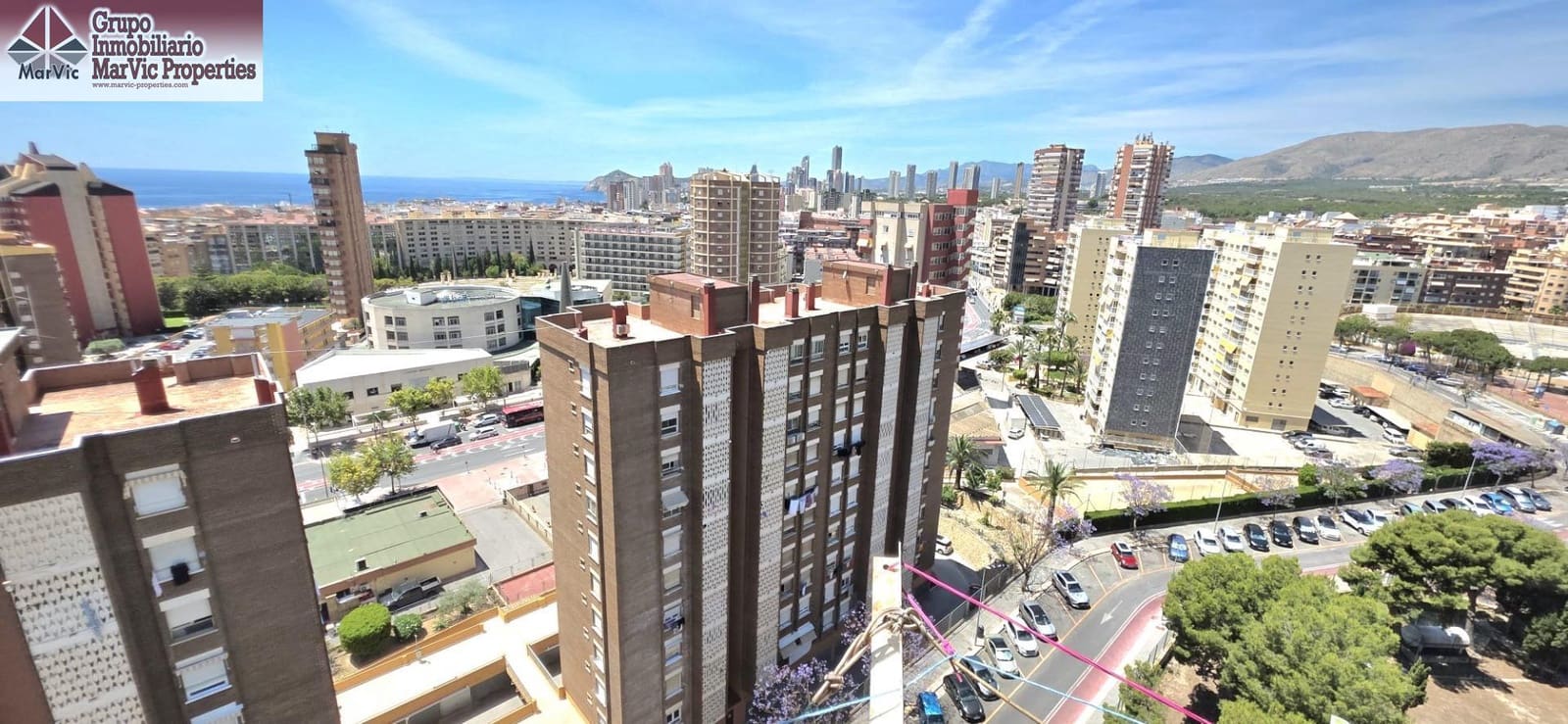 2 bedroom Apartment for sale in Benidorm with pool - € 137,000 (Ref: 9867044)