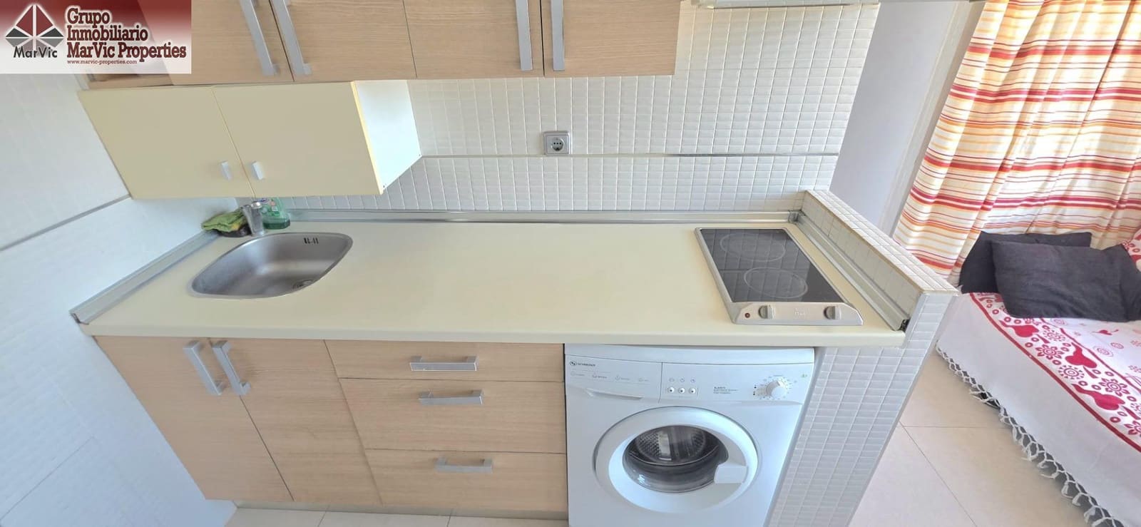 2 bedroom Apartment for sale in Benidorm with pool - € 137,000 (Ref: 9867044)
