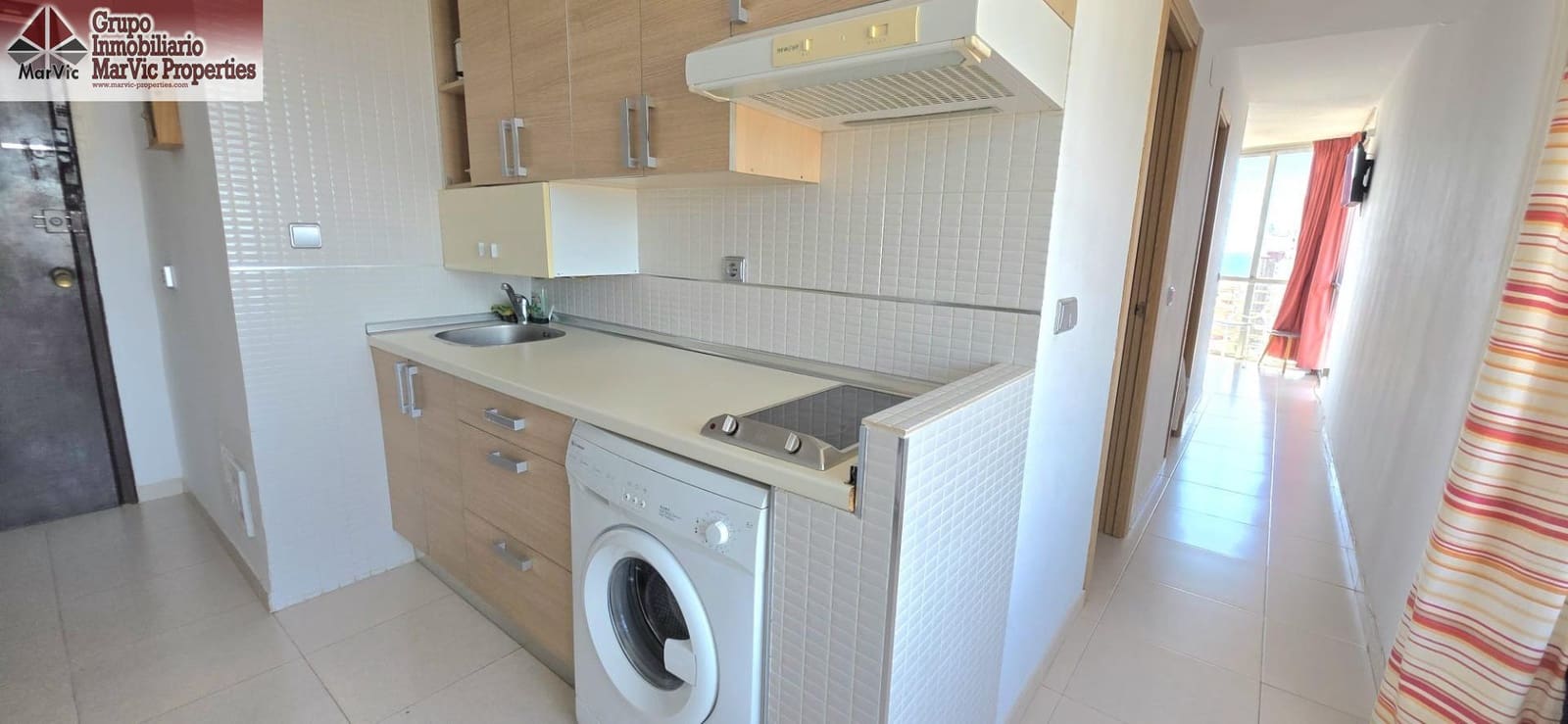 2 bedroom Apartment for sale in Benidorm with pool - € 137,000 (Ref: 9867044)