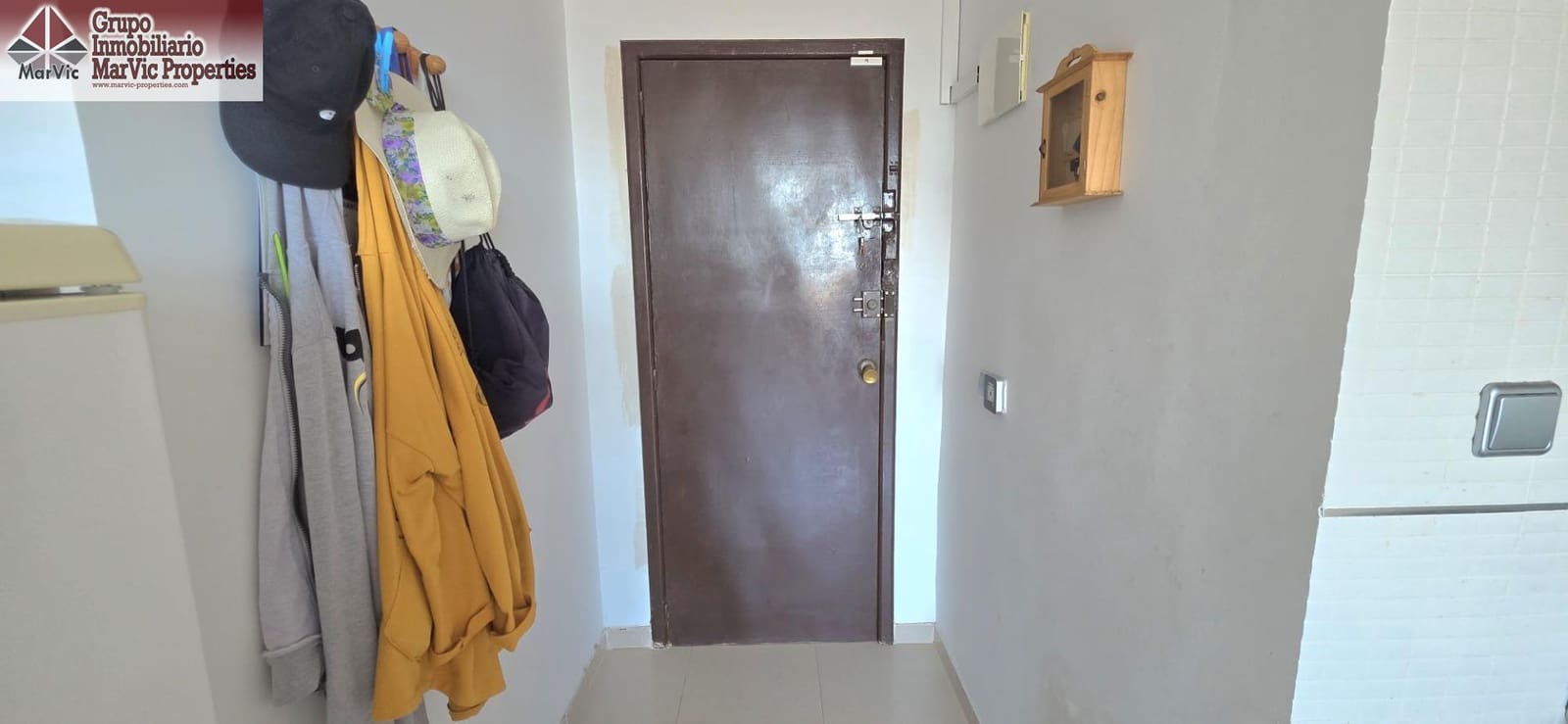 2 bedroom Apartment for sale in Benidorm with pool - € 137,000 (Ref: 9867044)