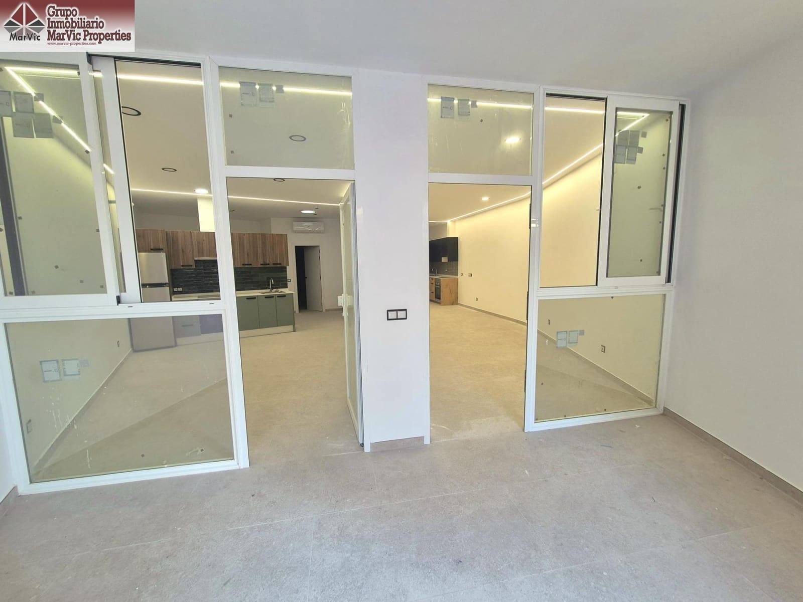 Studio til salgs i Benidorm - € 990 000 (Ref: 9876477)